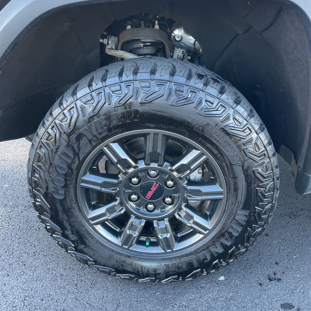 2024 GMC Sierra 1500 AT4X
