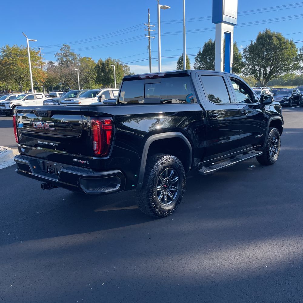 2024 GMC Sierra 1500 AT4X
