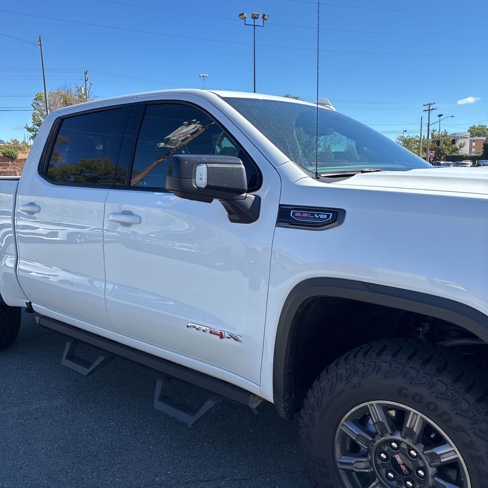 2025 GMC Sierra 1500 AT4X