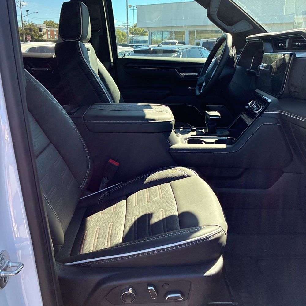 2025 GMC Sierra 1500 AT4X