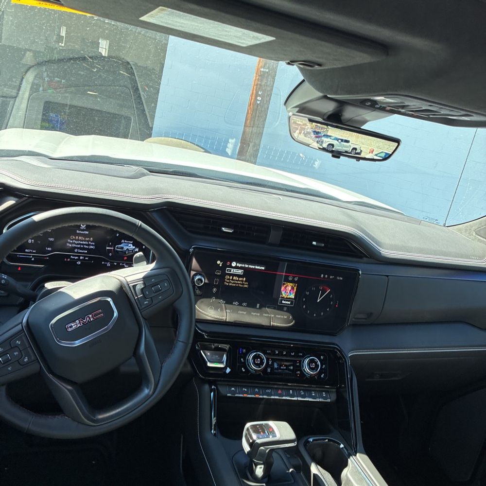 2025 GMC Sierra 1500 AT4X