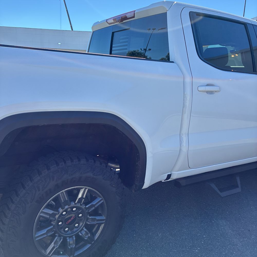 2025 GMC Sierra 1500 AT4X