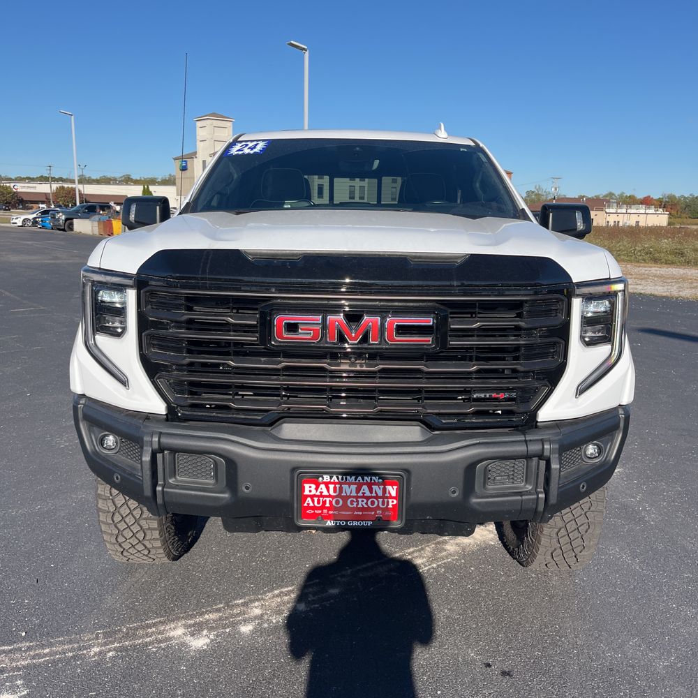 2024 GMC Sierra 1500 AT4X