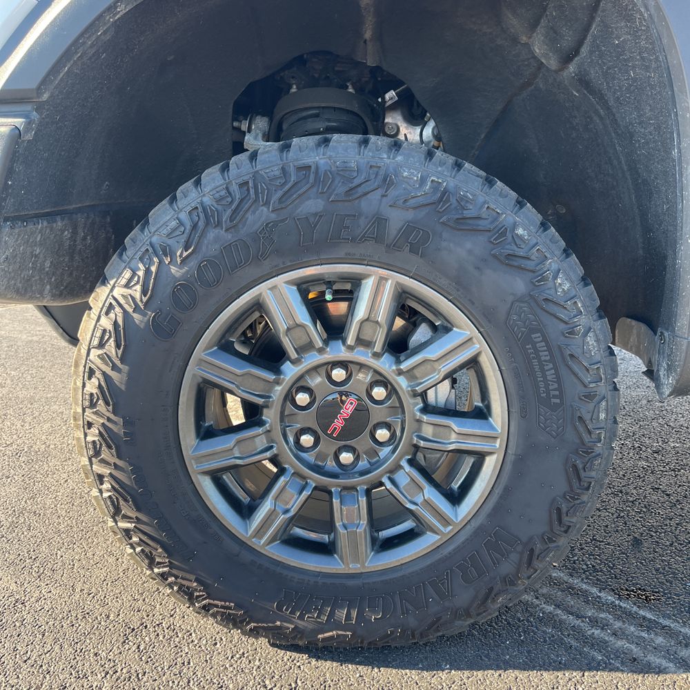 2024 GMC Sierra 1500 AT4X