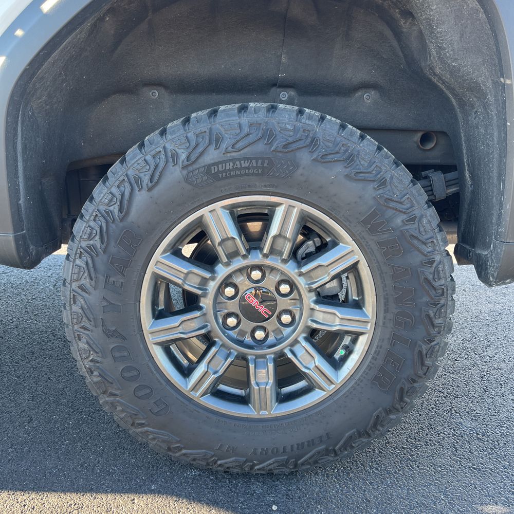 2024 GMC Sierra 1500 AT4X