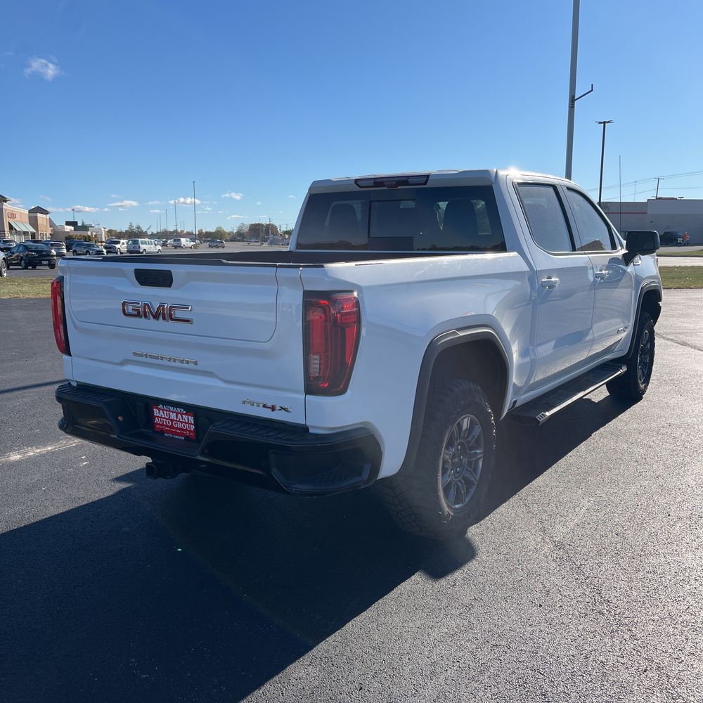 2024 GMC Sierra 1500 AT4X