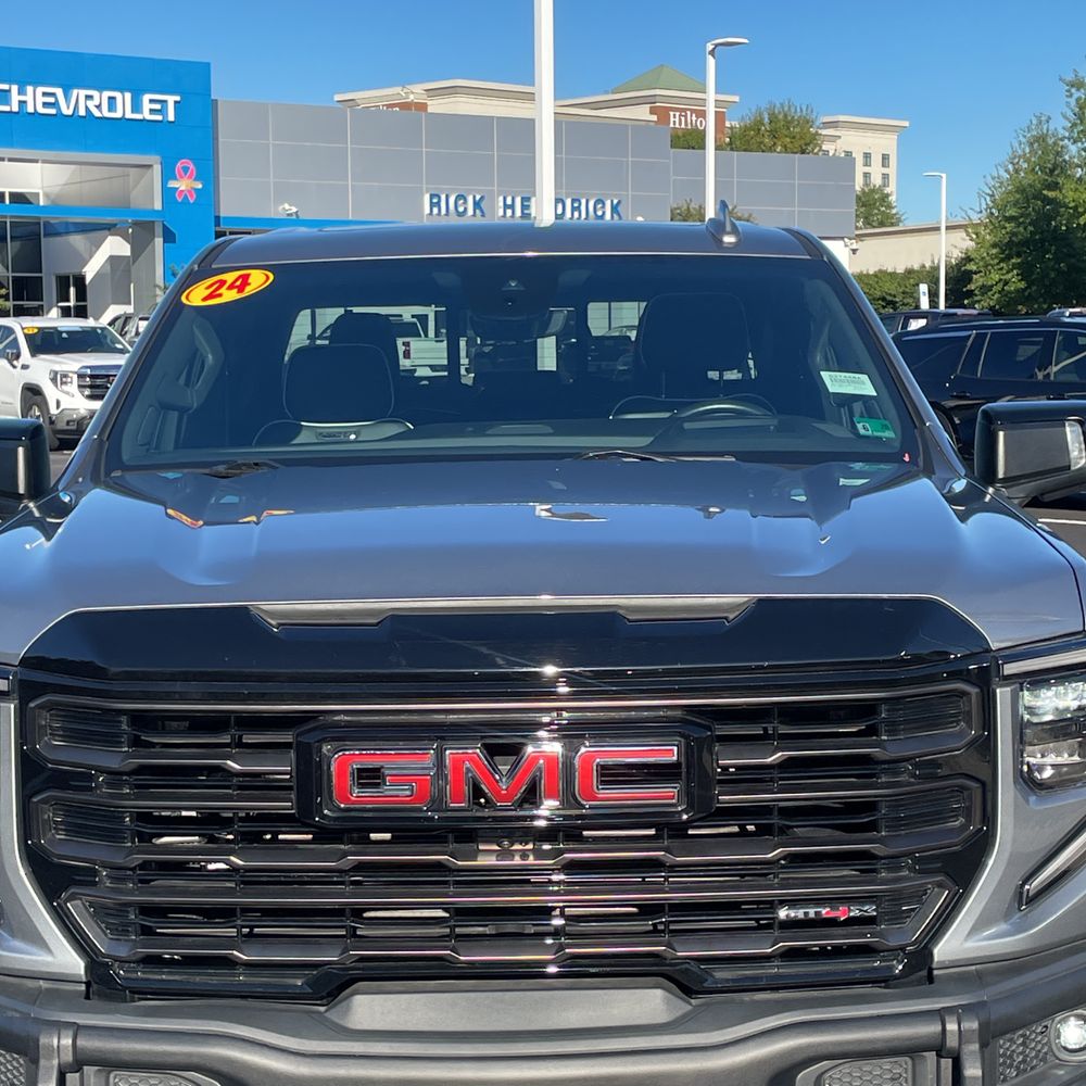 2024 GMC Sierra 1500 AT4X