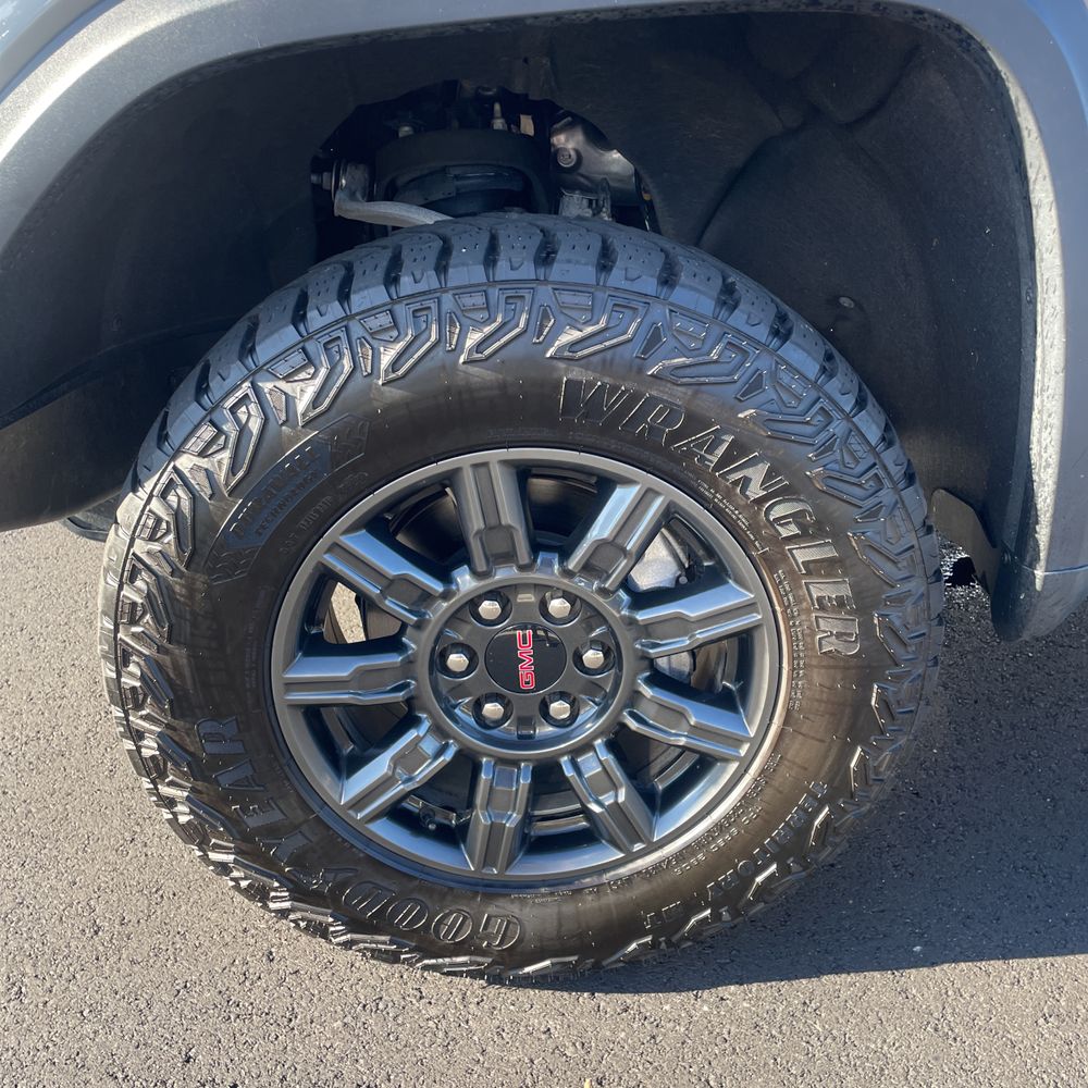 2024 GMC Sierra 1500 AT4X