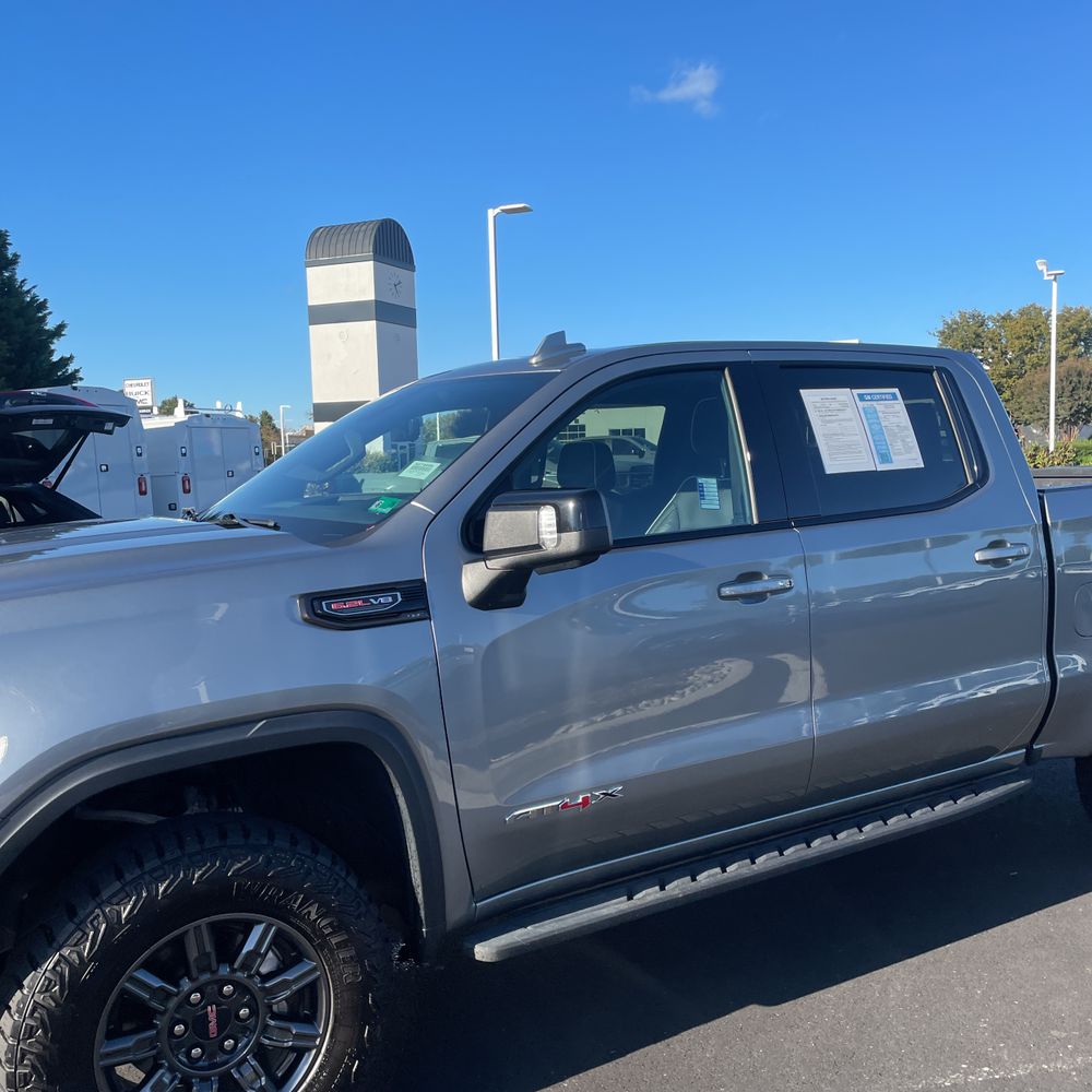 2024 GMC Sierra 1500 AT4X