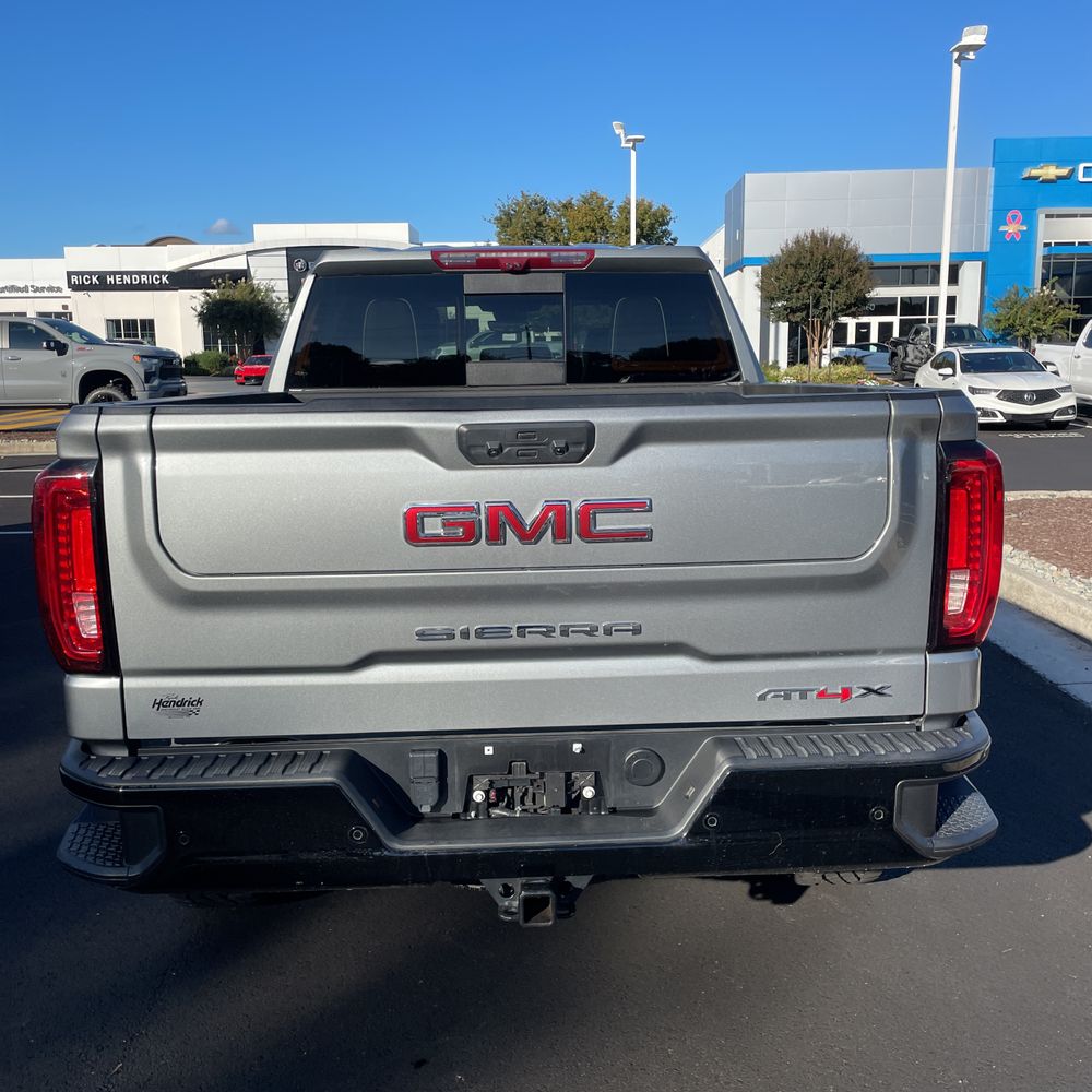 2024 GMC Sierra 1500 AT4X