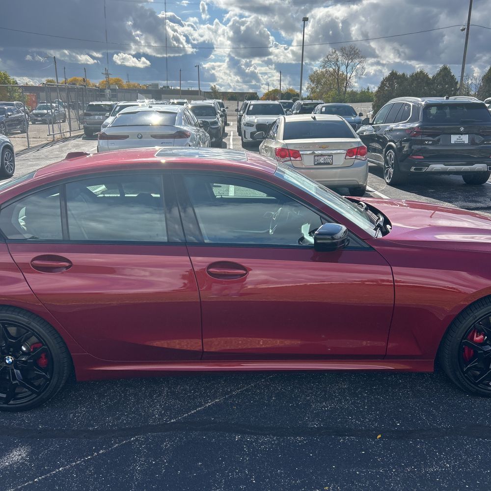 2025 BMW 3-Series 330i xDrive