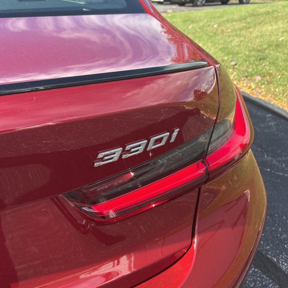 2025 BMW 3-Series 330i xDrive