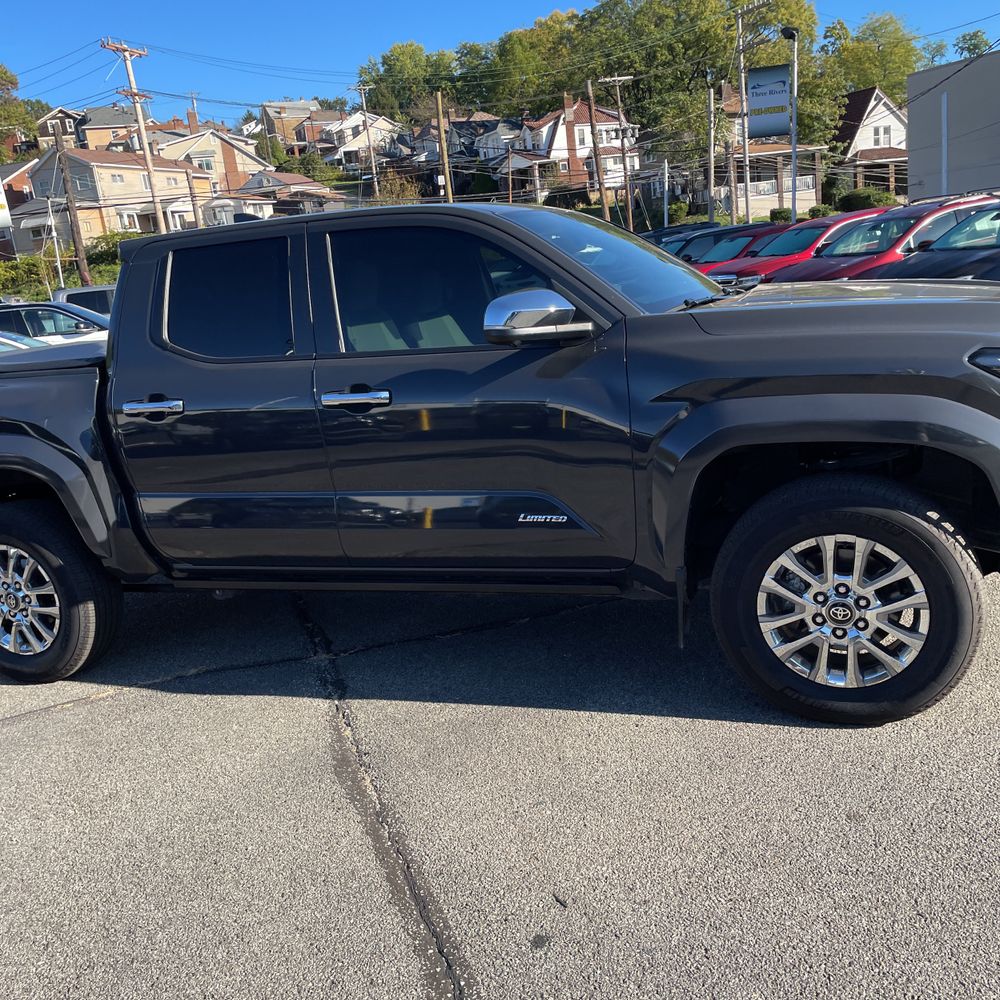 2024 Toyota Tacoma Limited