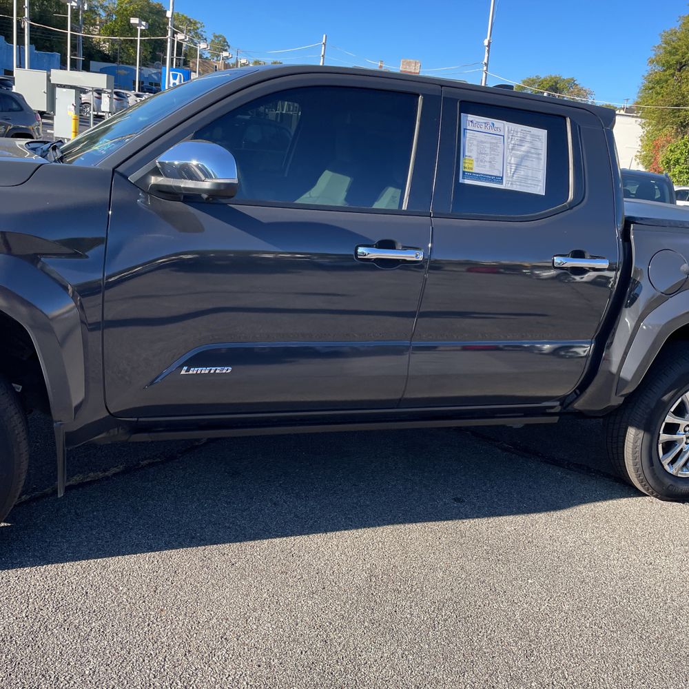 2024 Toyota Tacoma Limited
