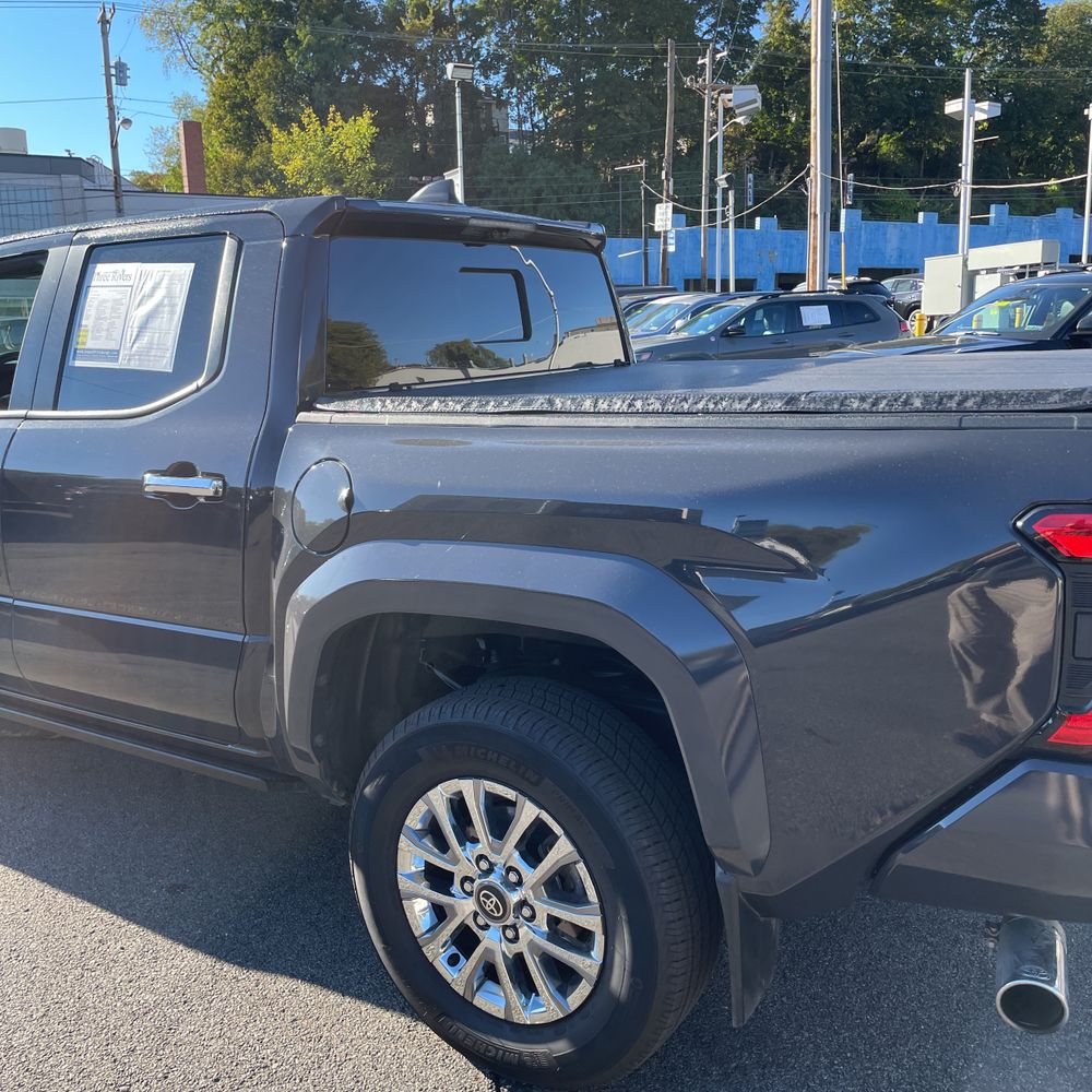 2024 Toyota Tacoma Limited