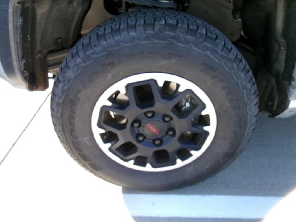 2024 Toyota Tacoma 4WD TRD Off Road