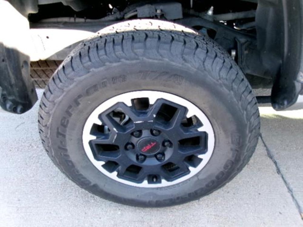 2024 Toyota Tacoma 4WD TRD Off Road