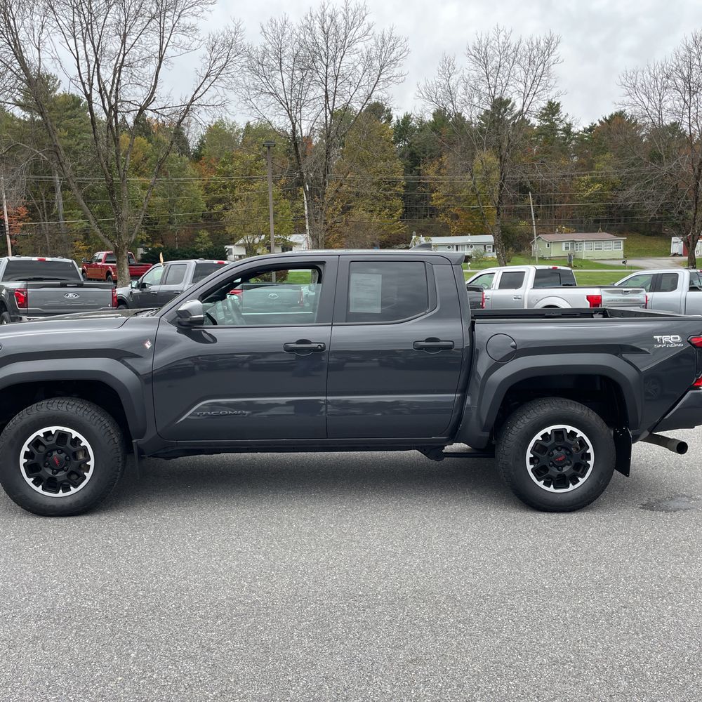 2024 Toyota Tacoma TRD Off-Road