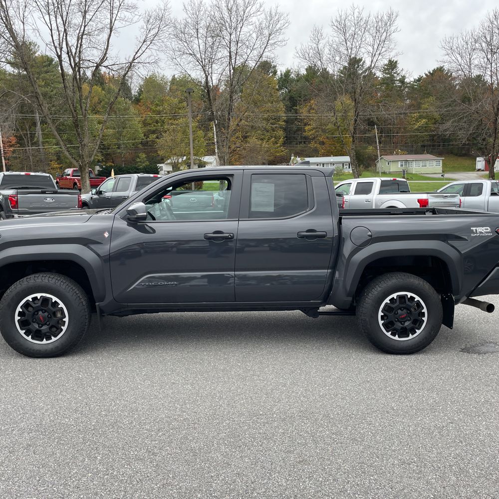 2024 Toyota Tacoma TRD Off-Road