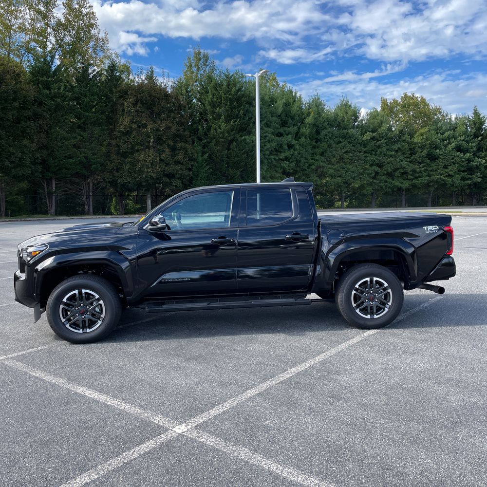 2025 Toyota Tacoma TRD Sport