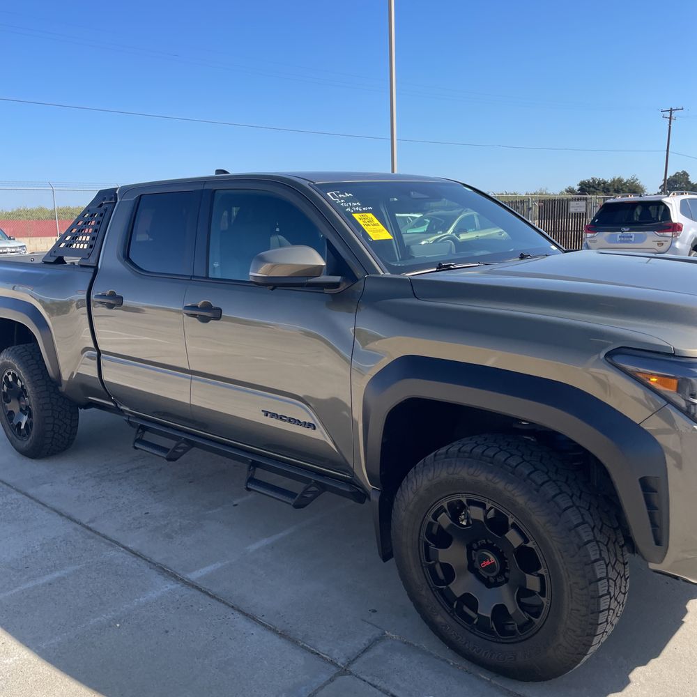 2024 Toyota Tacoma TRD Off-Road