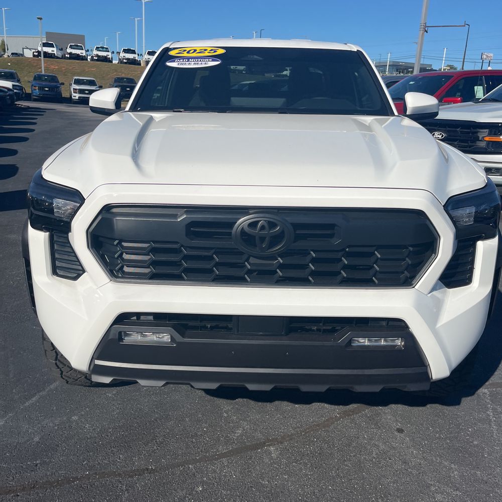 2025 Toyota Tacoma TRD Off-Road