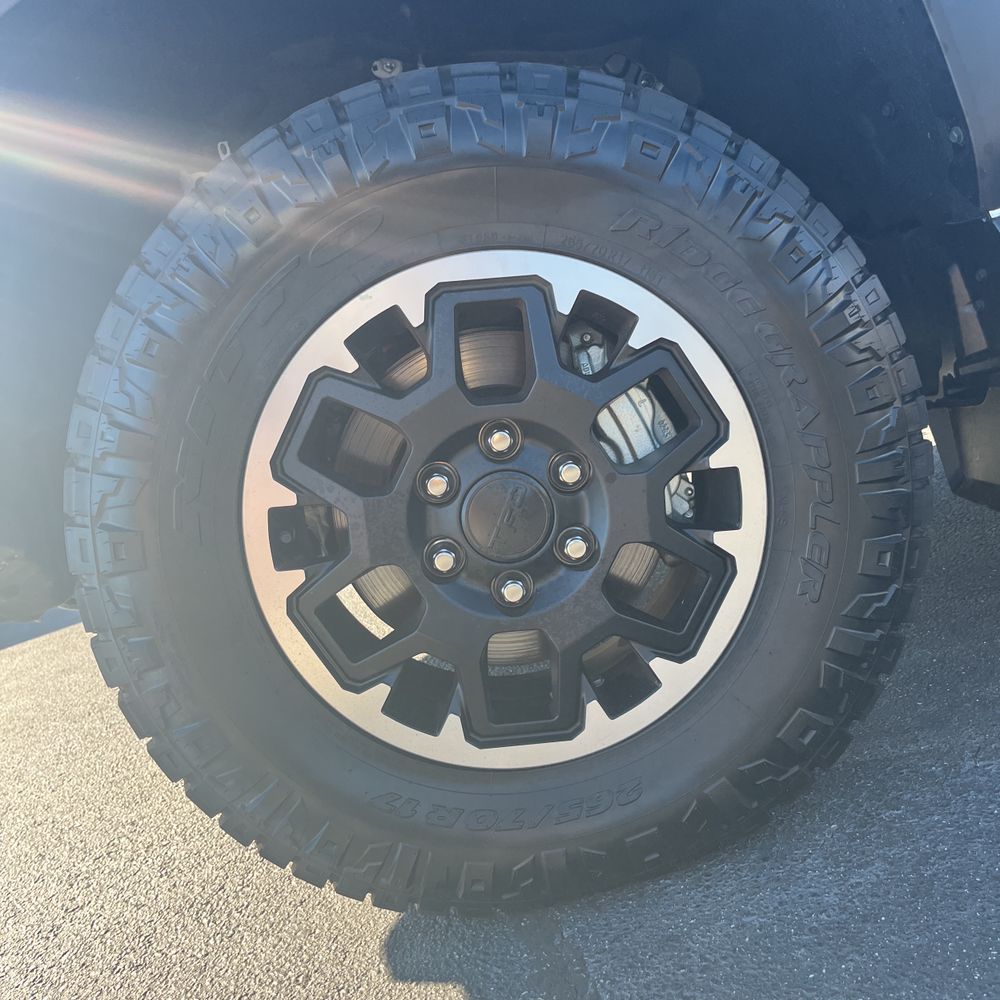 2025 Toyota Tacoma TRD Off-Road