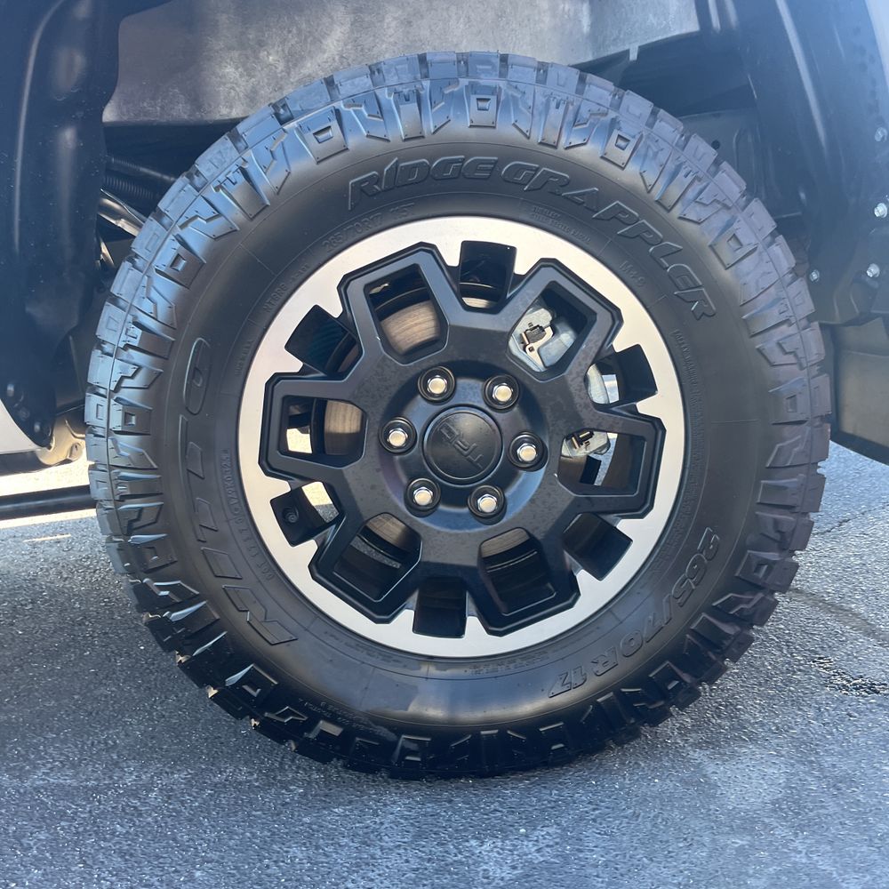 2025 Toyota Tacoma TRD Off-Road