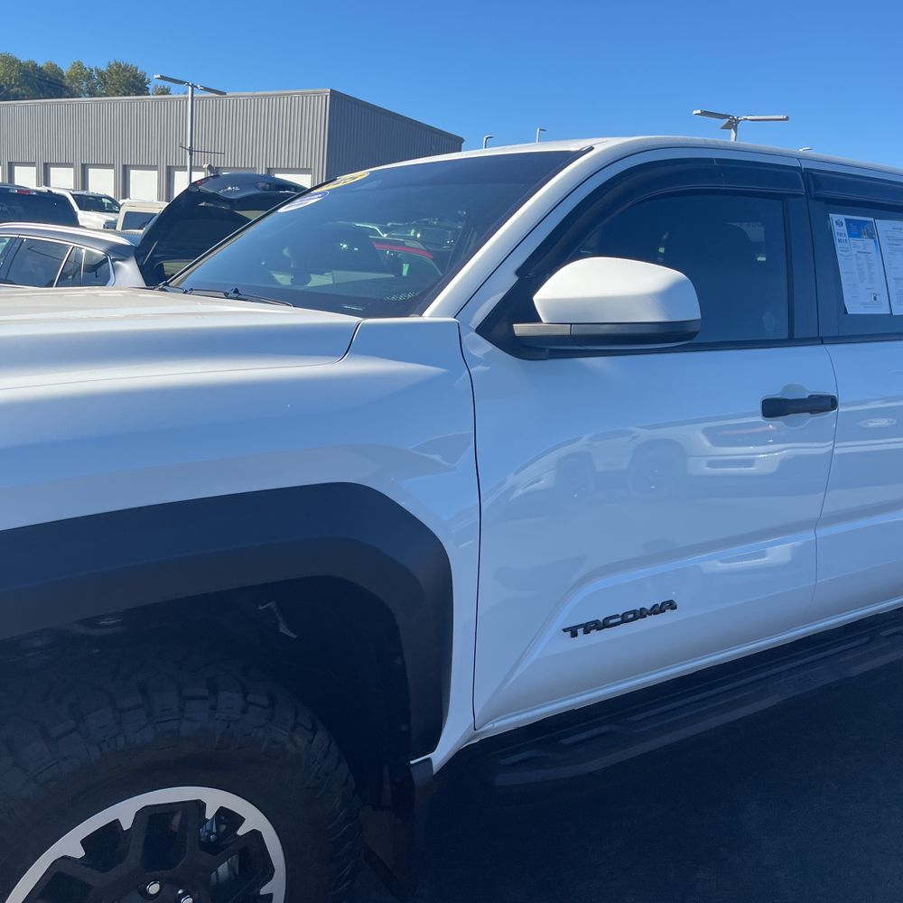 2025 Toyota Tacoma TRD Off-Road