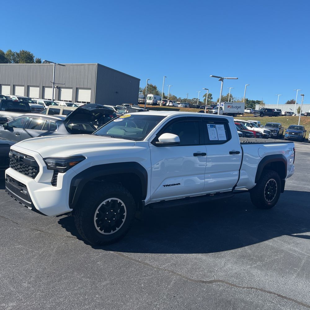 2025 Toyota Tacoma TRD Off-Road