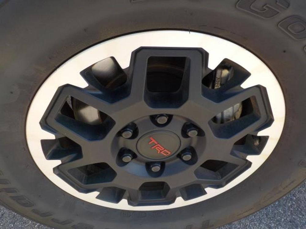 2024 Toyota Tacoma 4WD TRD Off Road