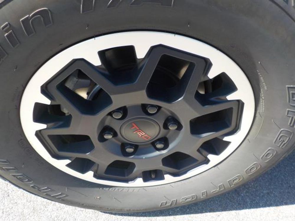 2024 Toyota Tacoma 4WD TRD Off Road