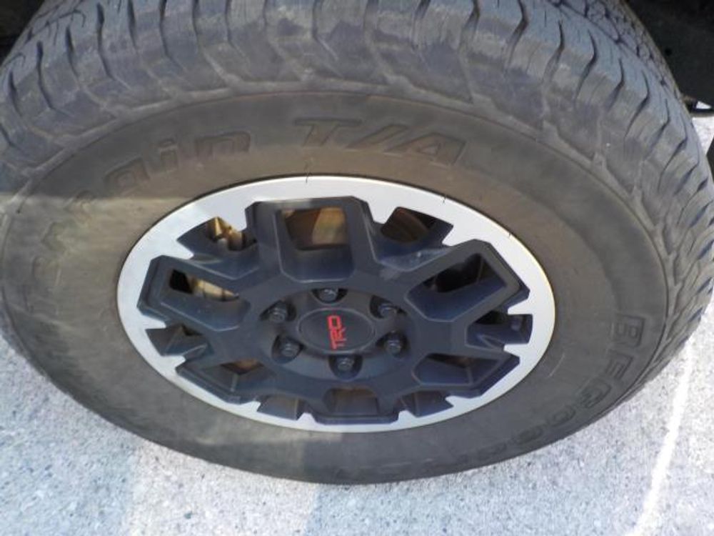 2024 Toyota Tacoma 4WD TRD Off Road