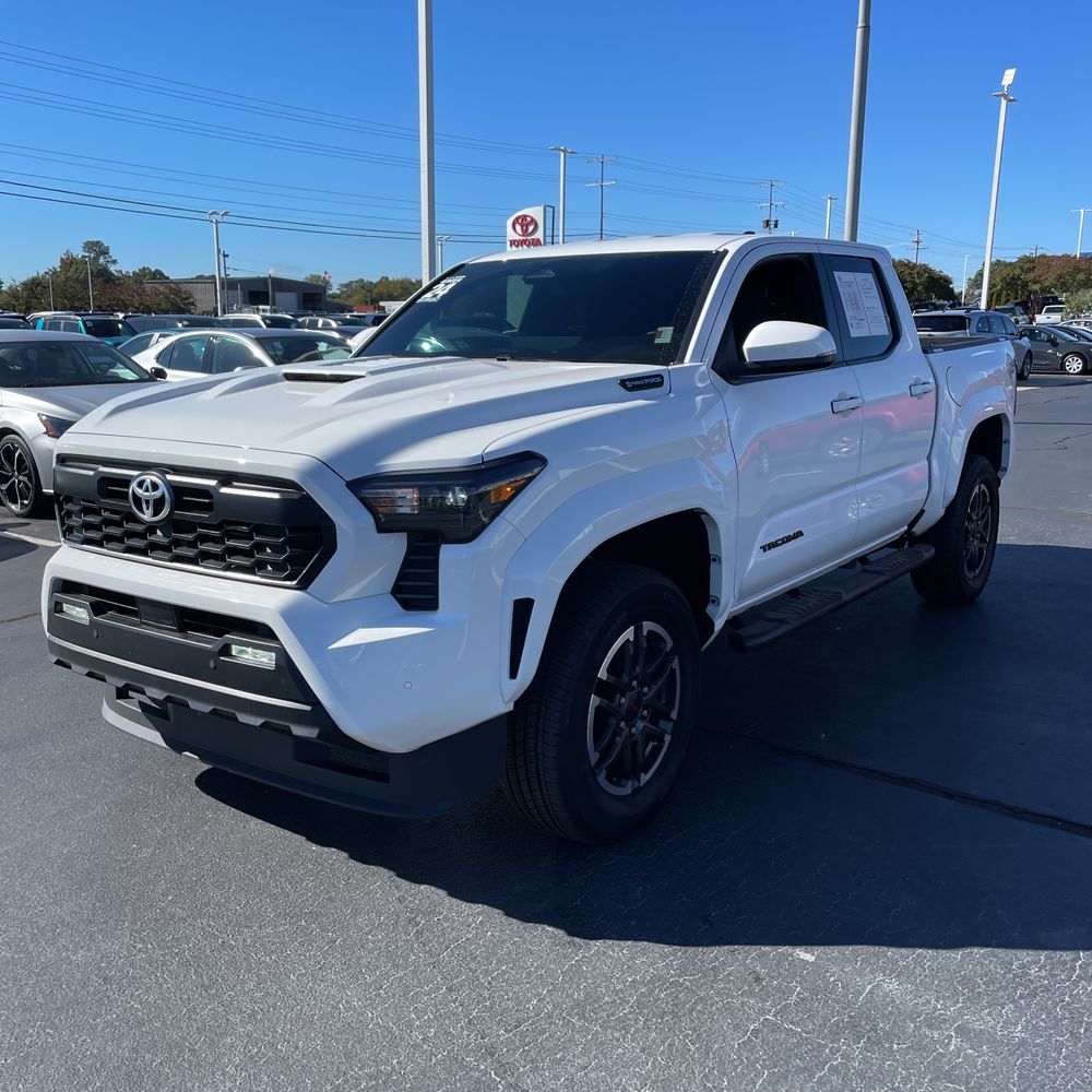 2024 Toyota Tacoma TRD Sport HV