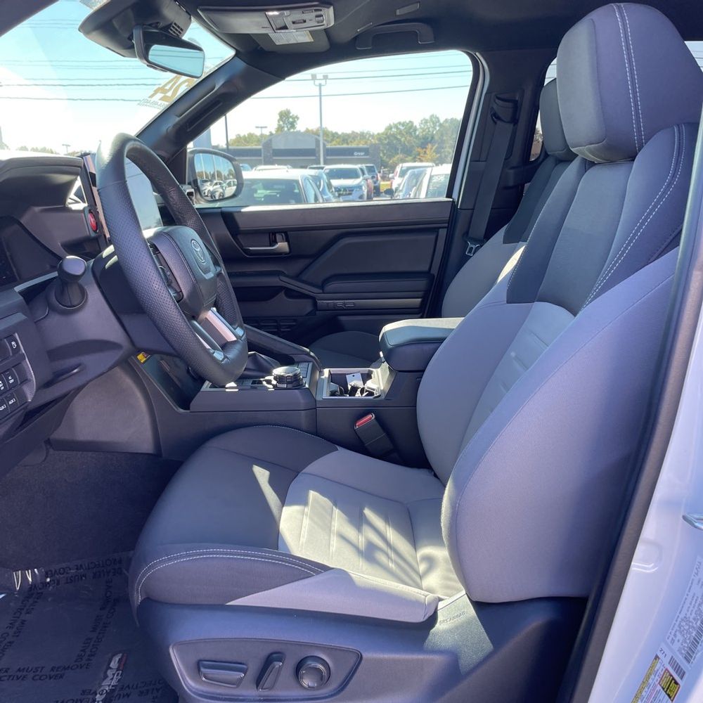 2024 Toyota Tacoma TRD Sport HV