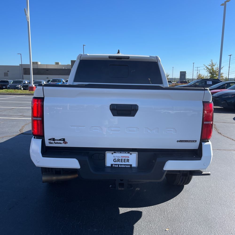 2024 Toyota Tacoma TRD Sport HV
