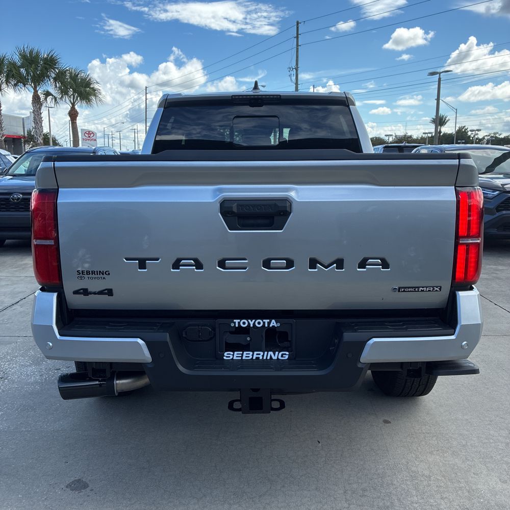 2025 Toyota Tacoma TRD Sport HV