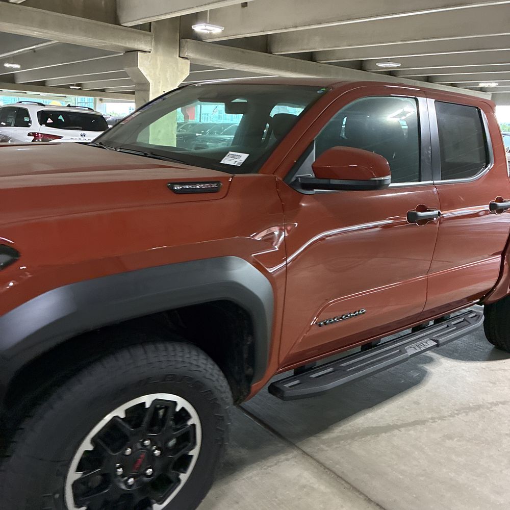 2025 Toyota Tacoma TRD Off-Road HV