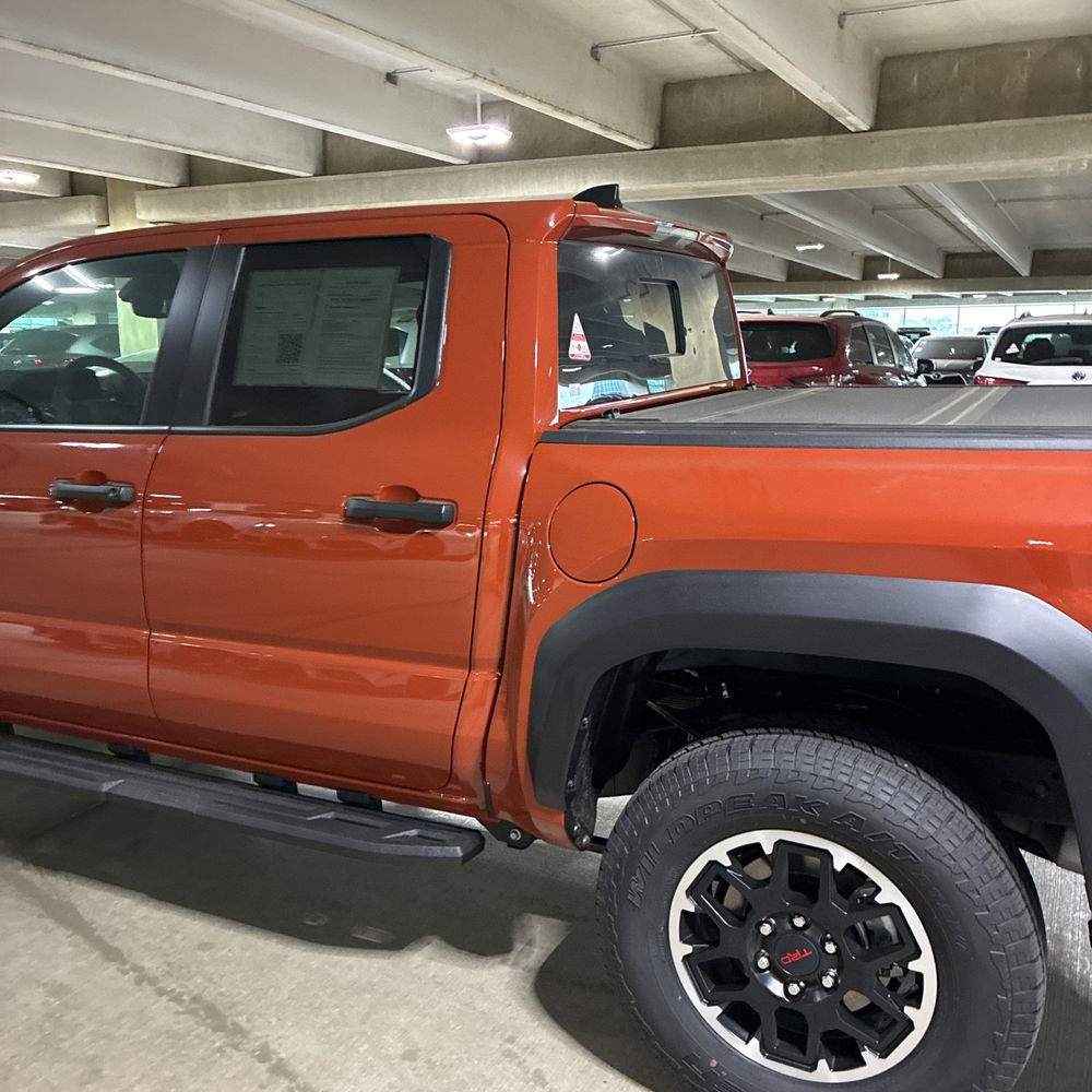 2025 Toyota Tacoma TRD Off-Road HV