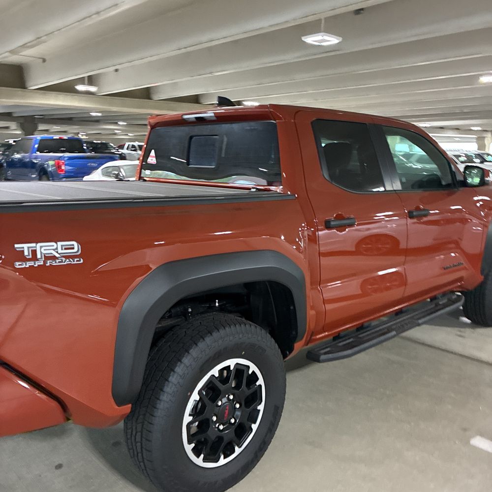2025 Toyota Tacoma TRD Off-Road HV
