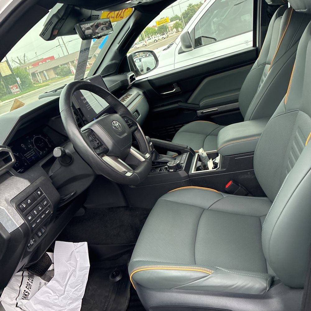 2025 Toyota Tacoma Trailhunter HV