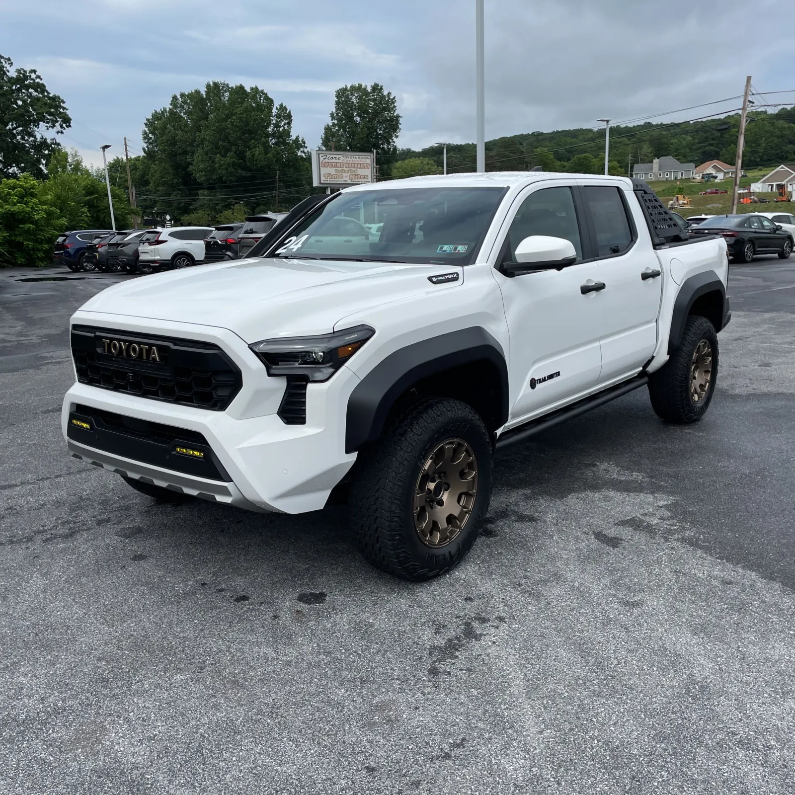 2024 Toyota Tacoma Trailhunter HV