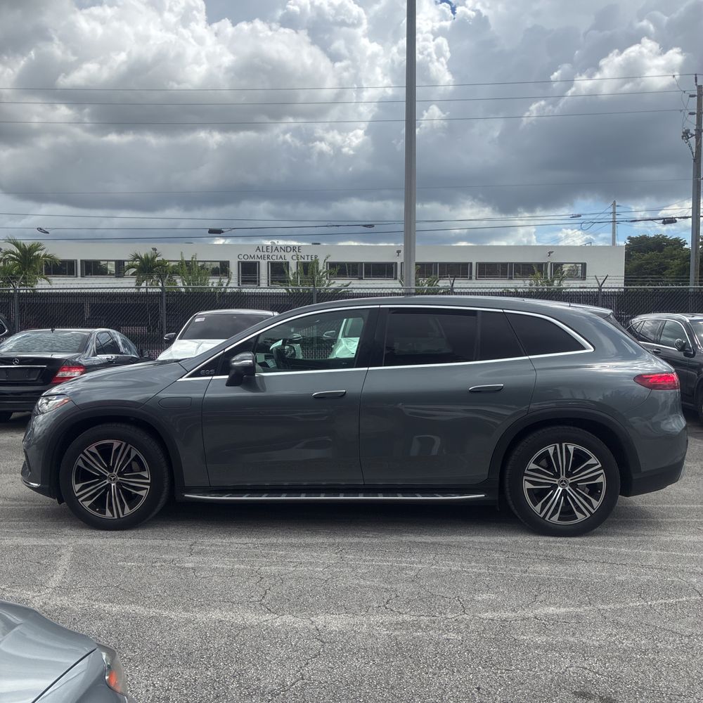 2023 Mercedes-Benz EQS SUV EQS450+