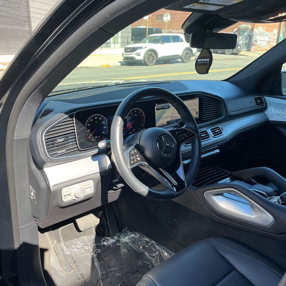 2025 Mercedes-Benz GLS GLS450