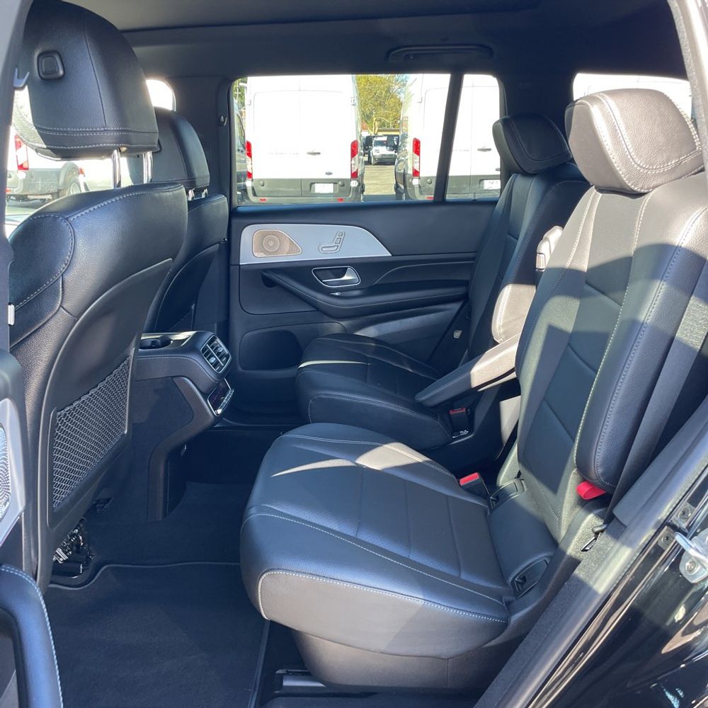 2025 Mercedes-Benz GLS GLS450