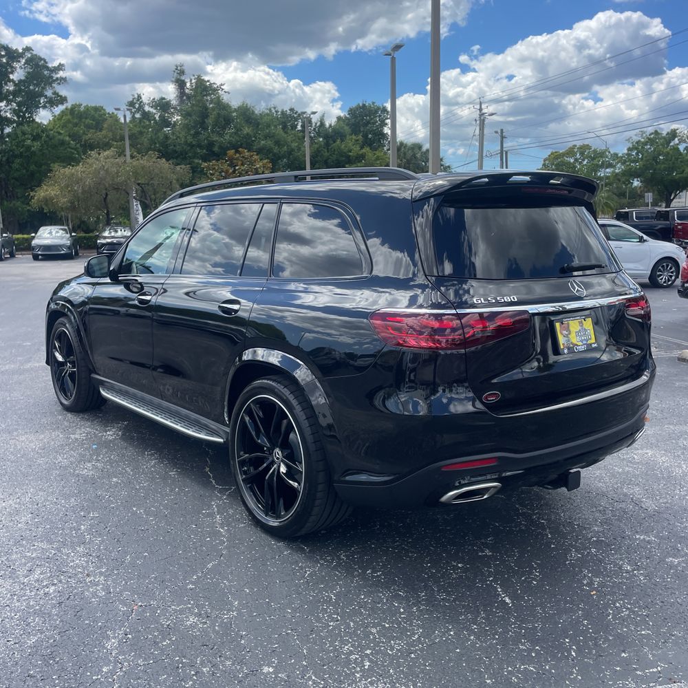 2025 Mercedes-Benz GLS 580 4MATIC