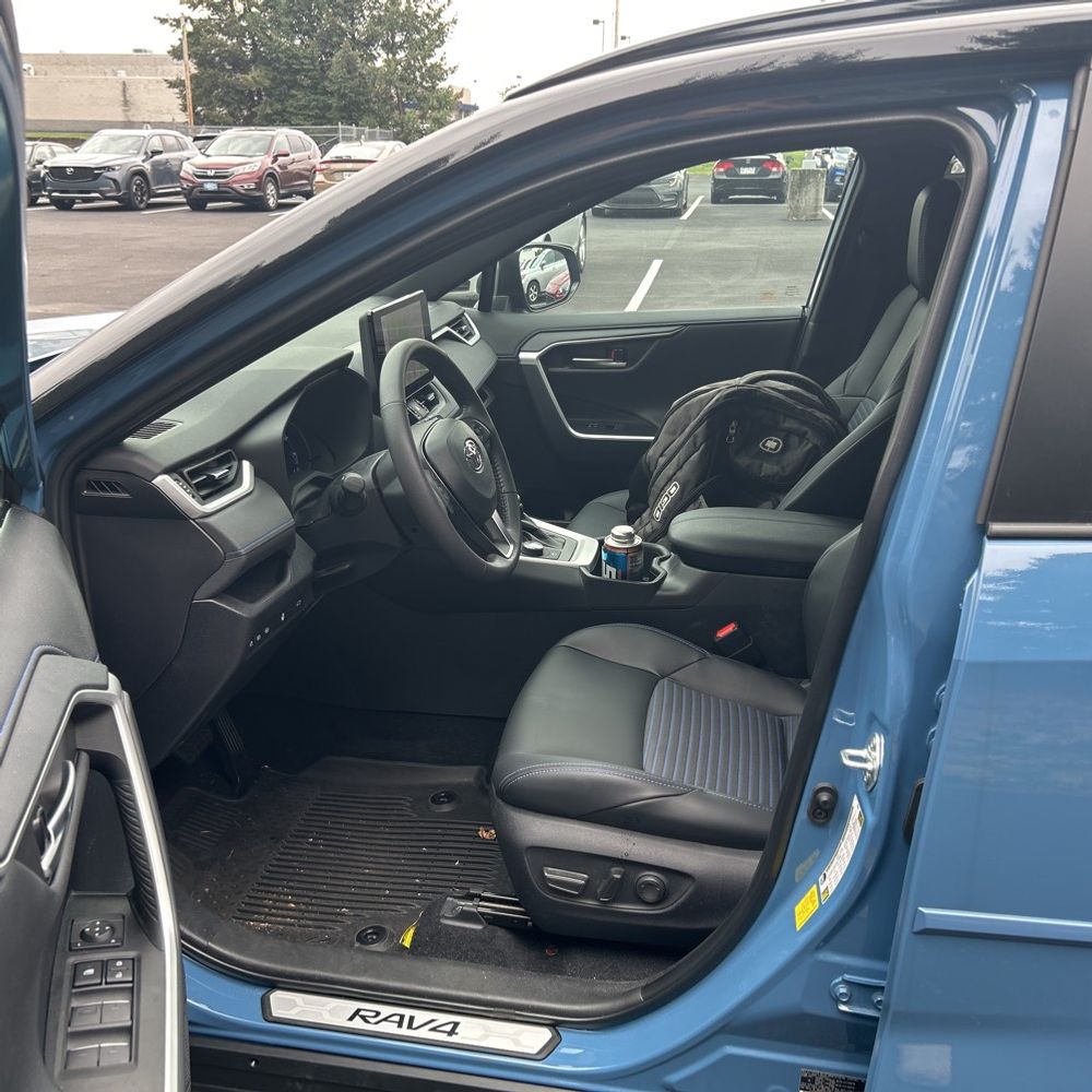 2025 Toyota RAV4 Hybrid XSE