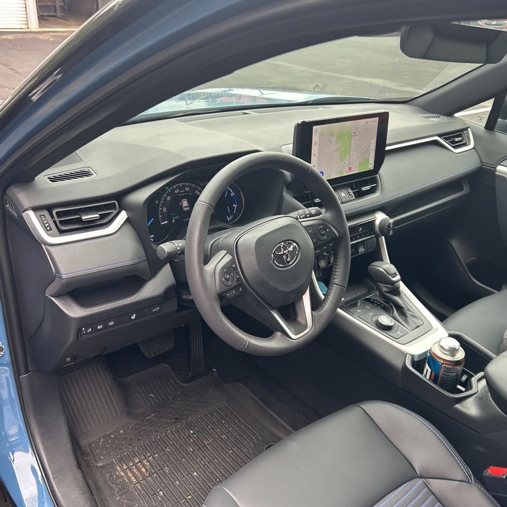 2025 Toyota RAV4 Hybrid XSE