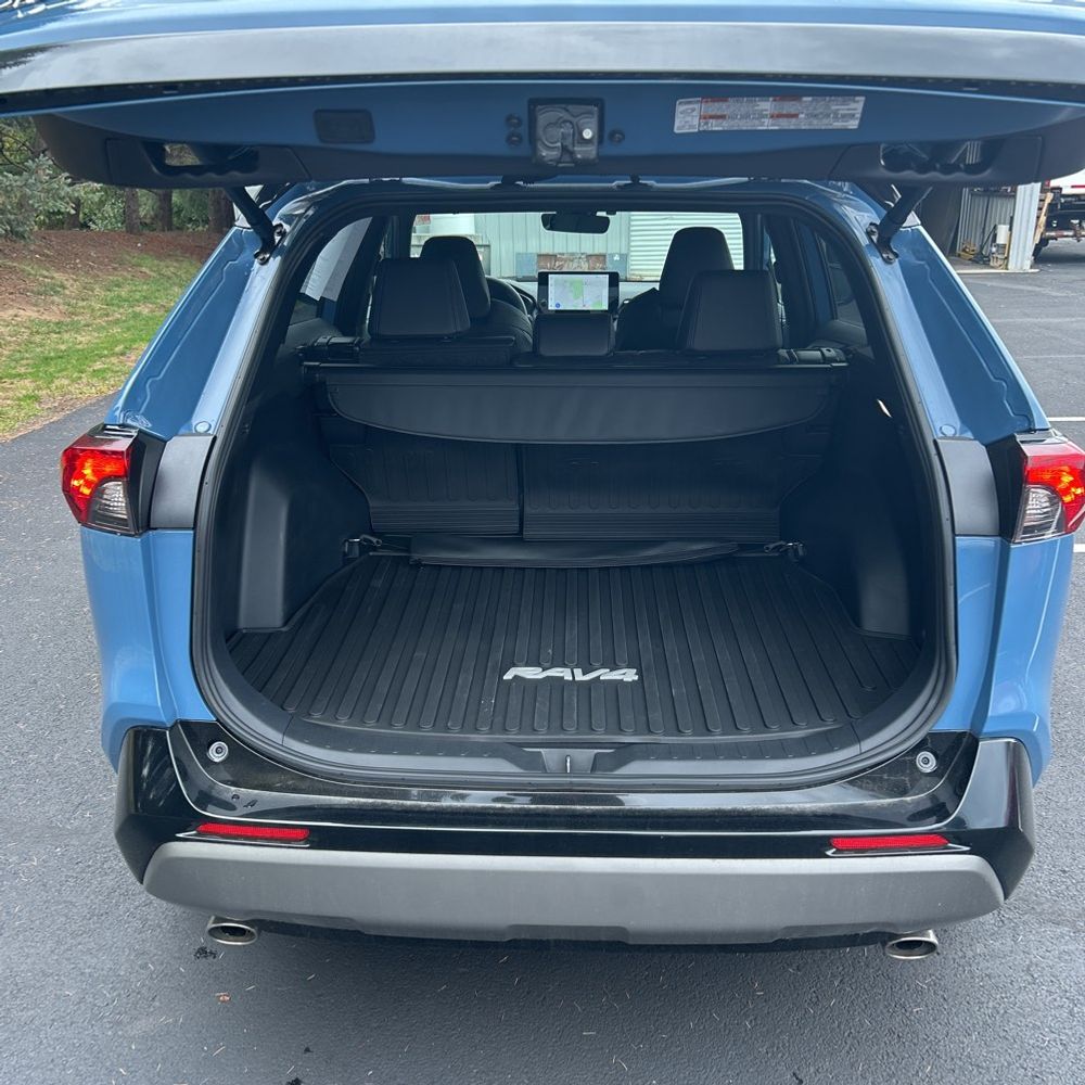 2025 Toyota RAV4 Hybrid XSE