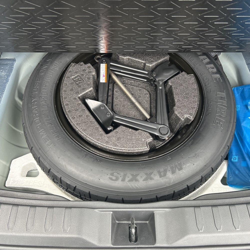 2025 Toyota RAV4 Hybrid XSE